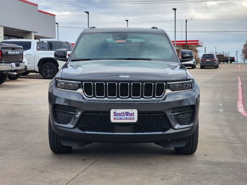 New 2025 Jeep Grand Cherokee Laredo X image 6