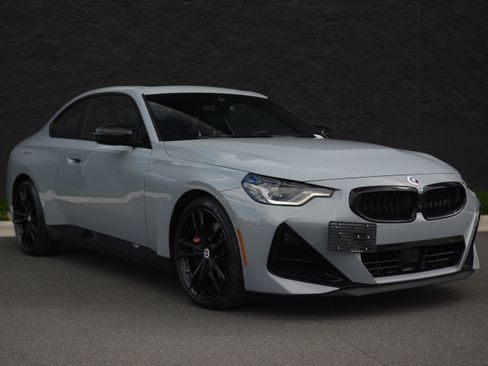 Used 2024 BMW M240i xDrive Coupe w/ Premium Package image 9