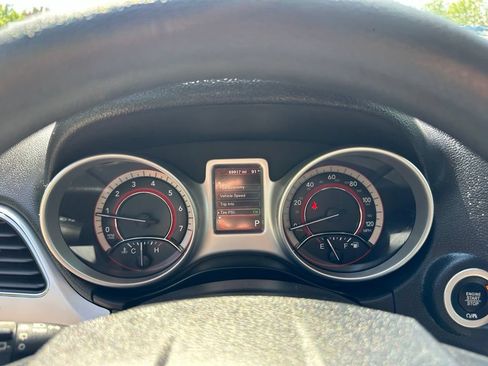 Used 2020 Dodge Journey SE FWD image 23