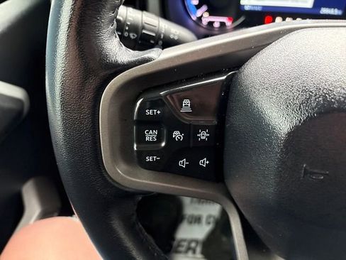 Used 2022 Ford Bronco Badlands image 12