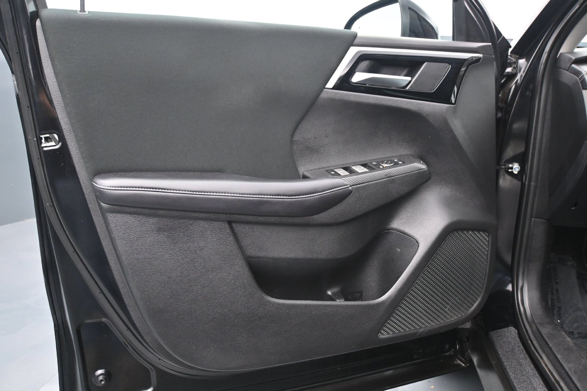 Used 2022 Mitsubishi Outlander ES AWD/4WD image 17