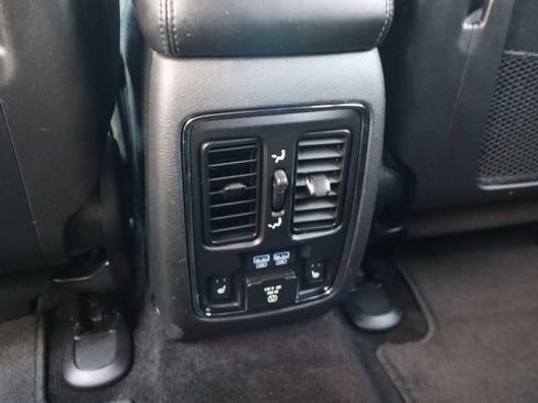 Used 2018 Jeep Grand Cherokee Limited AWD/4WD image 41