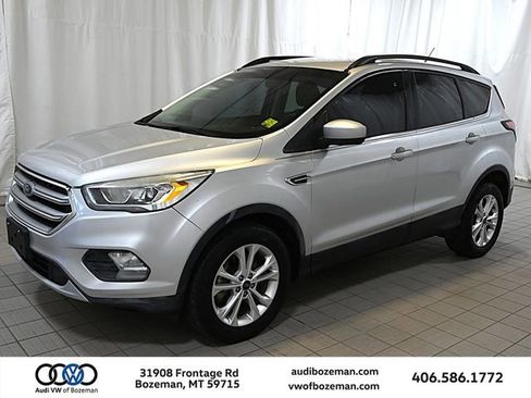Used 2017 Ford Escape SE w/ Equipment Group 201A AWD/4WD image 1