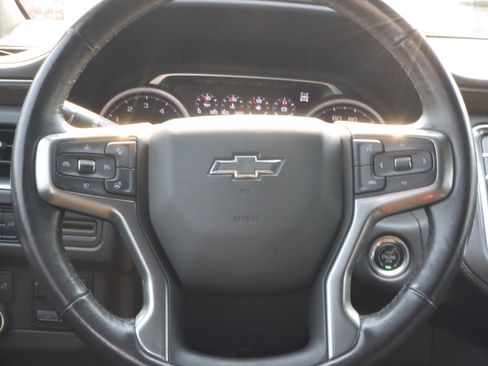 Used 2021 Chevrolet Tahoe Z71 w/ Z71 Off-Road Package AWD/4WD image 14