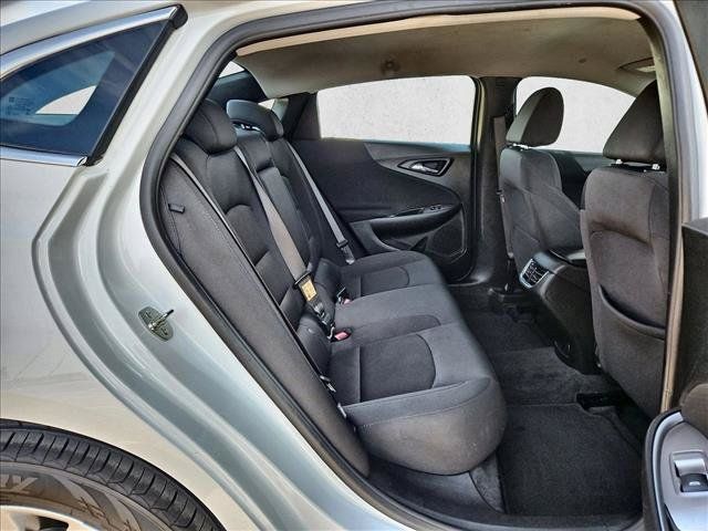 Certified 2025 Chevrolet Malibu LT FWD image 19