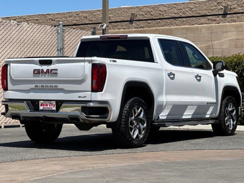 Certified 2023 GMC Sierra 1500 SLT w/ SLT Premium Package AWD/4WD image 4