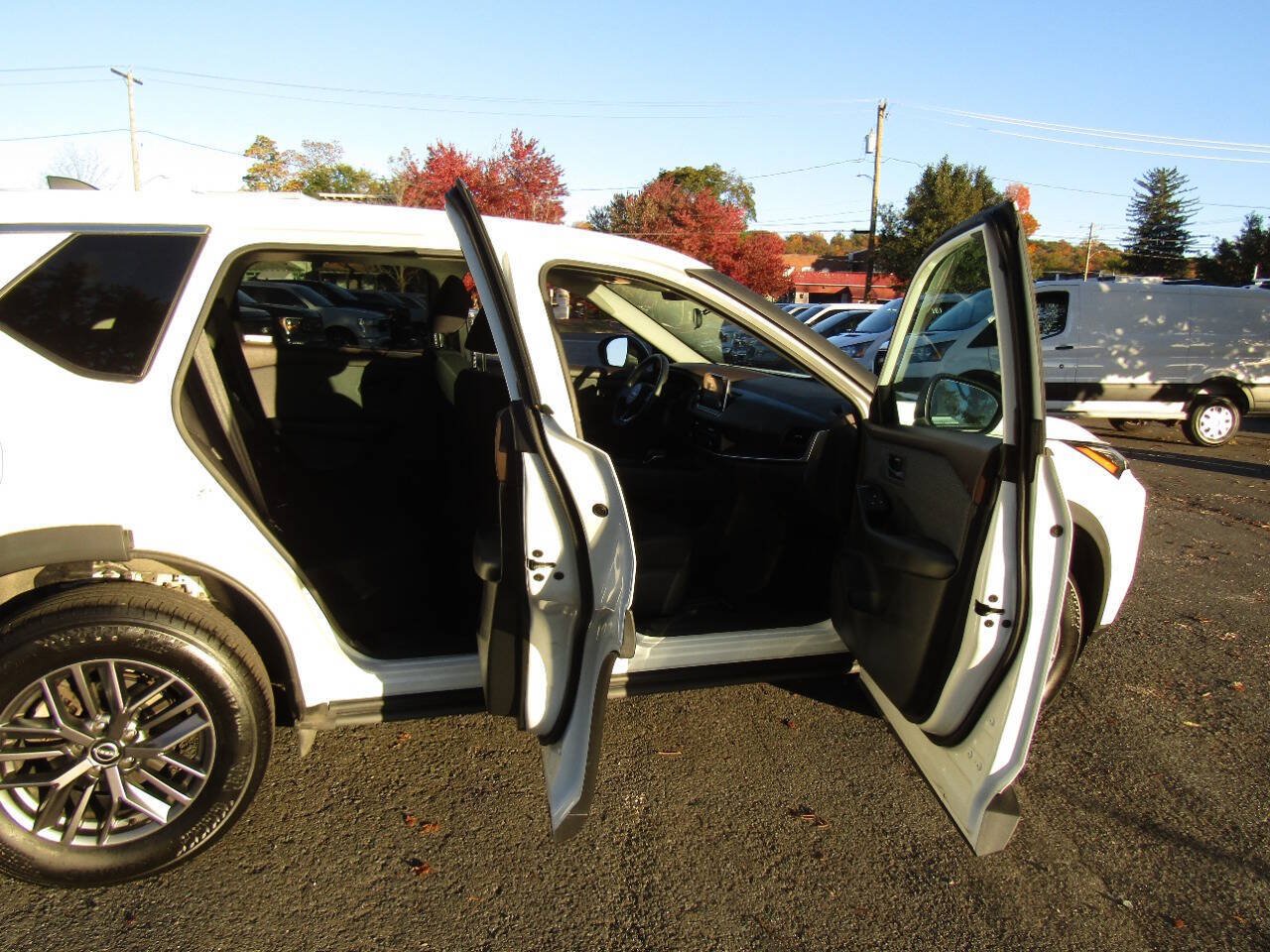 Used 2023 Nissan Rogue S AWD/4WD image 21
