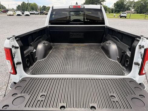 Used 2022 RAM 1500 Big Horn AWD/4WD image 13