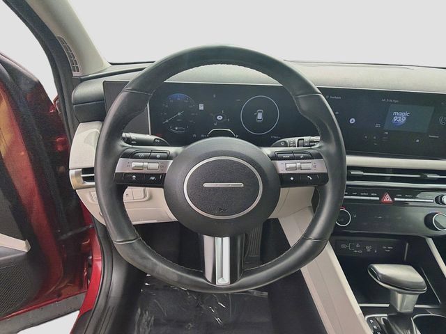 Used 2025 Hyundai Tucson SEL FWD image 11