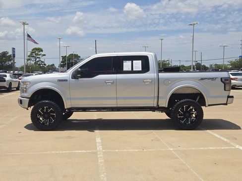 Used 2017 Ford F150 XLT w/ Equipment Group 302A Luxury AWD/4WD image 4