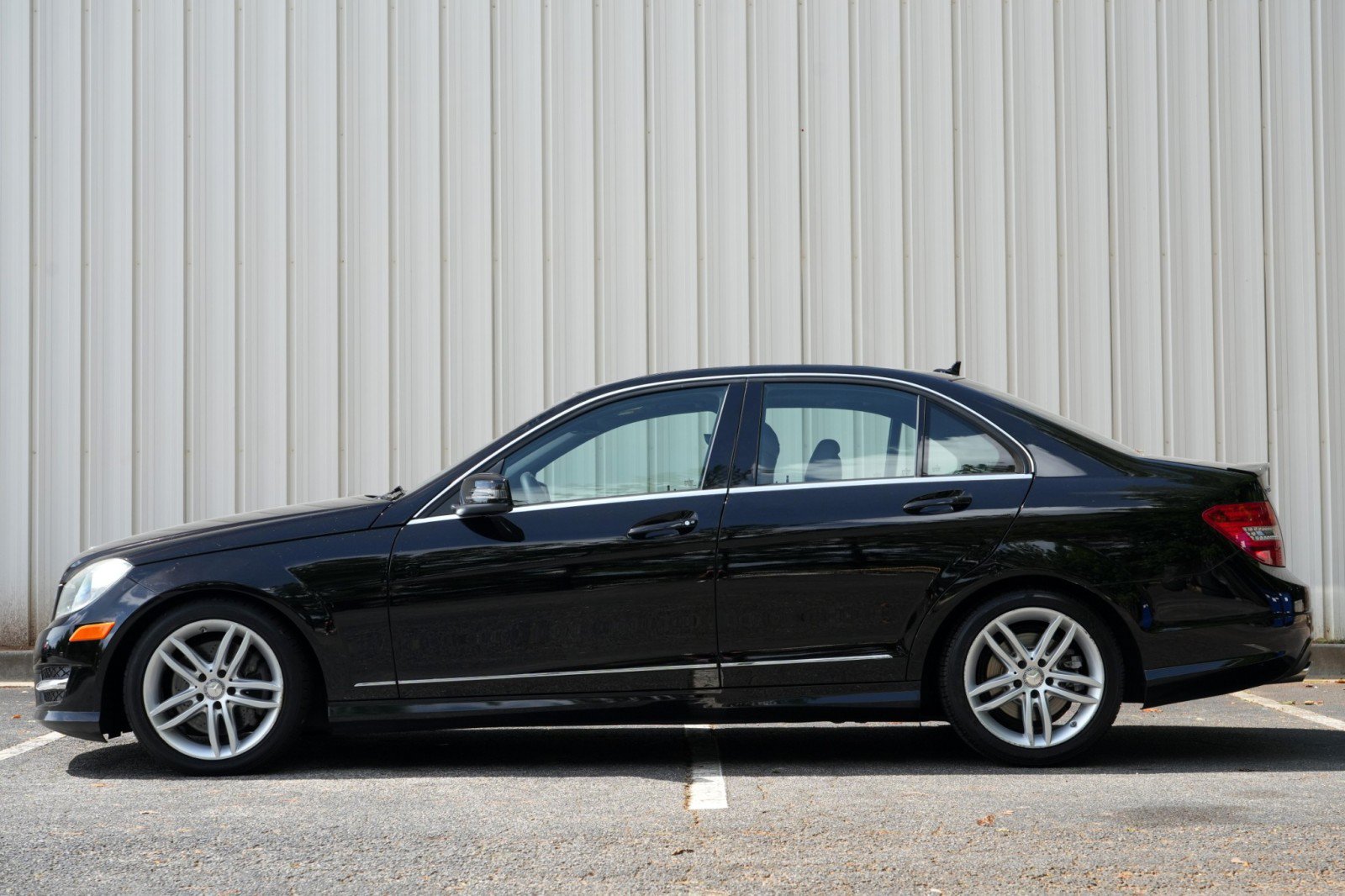 Used 2013 Mercedes-Benz C 300 4MATIC Sedan image 8