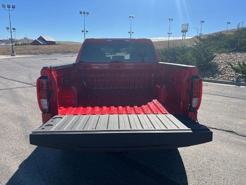 New 2026 GMC Sierra 1500 Elevation image 12