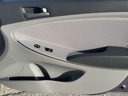 Used 2016 Hyundai Accent SE w/ Option Group 02 image 40