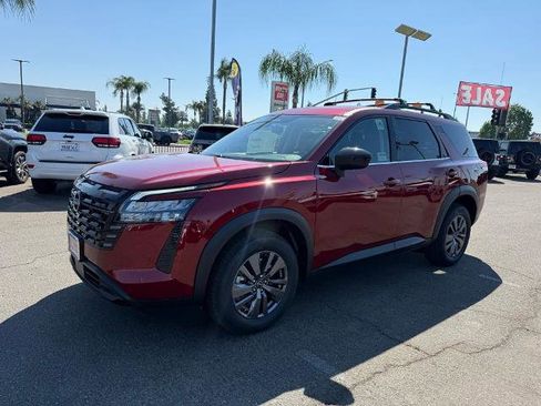 New 2026 Nissan Pathfinder SV image 3