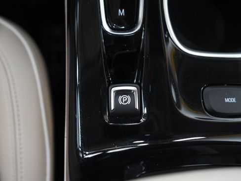 Used 2021 Buick Envision Avenir w/ Technology Package II AWD/4WD image 23
