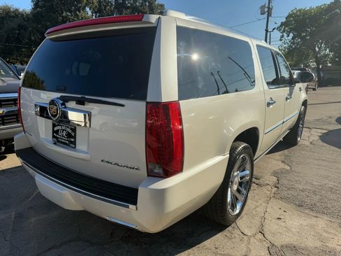 Used 2013 Cadillac Escalade ESV Platinum image 7