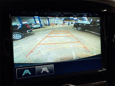 Used 2018 Chevrolet Traverse LS image 21