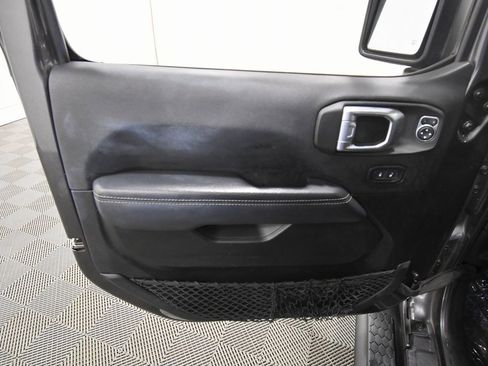 Used 2022 Jeep Wrangler Unlimited Sahara w/ Cold Weather Group image 12