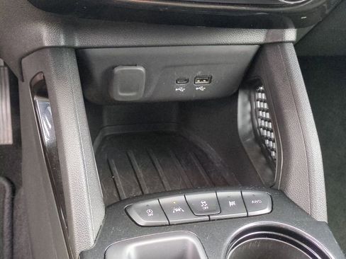 Used 2025 Chevrolet TrailBlazer LT AWD/4WD image 18