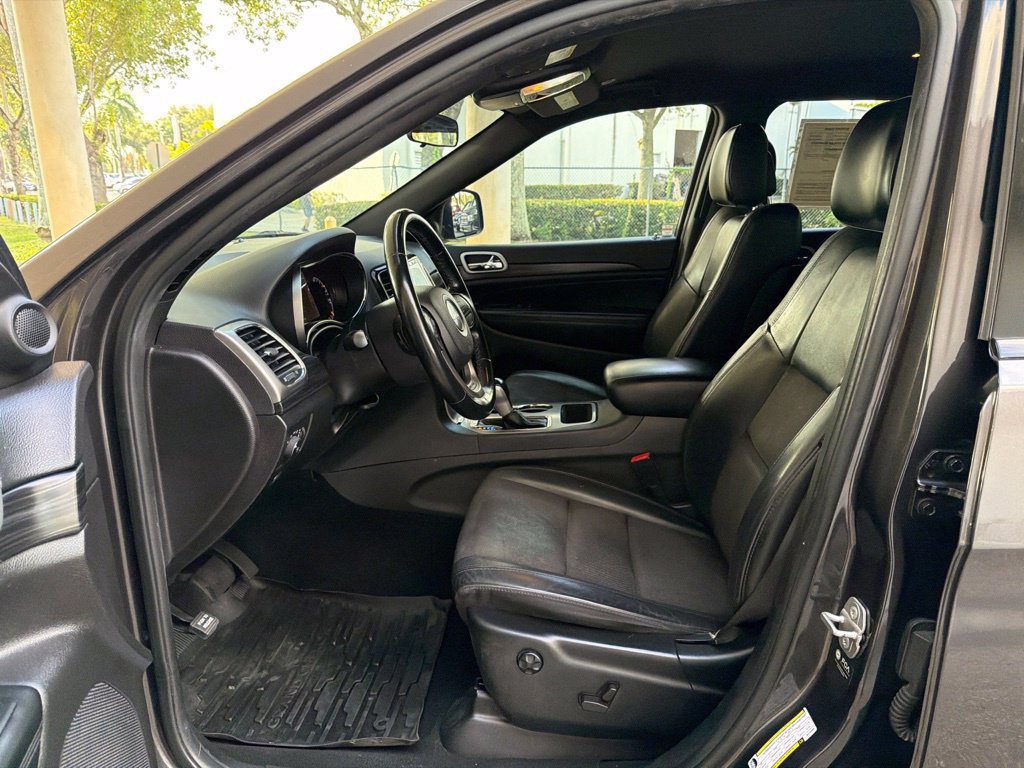 Used 2021 Jeep Grand Cherokee Laredo X RWD image 6