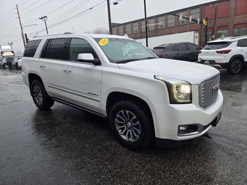 Used 2016 GMC Yukon Denali w/ Open Road Package image 11