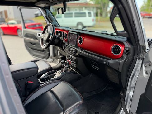 Used 2021 Jeep Wrangler Unlimited Rubicon AWD/4WD image 27
