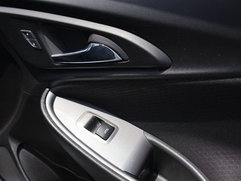 Used 2024 Chevrolet Malibu LT FWD image 14