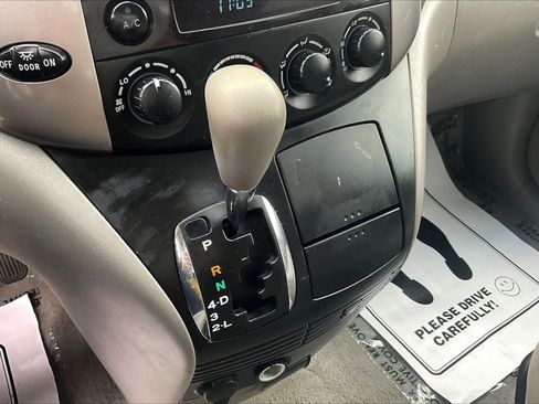 Used 2006 Toyota Sienna CE image 17