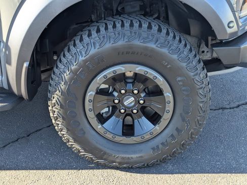 Used 2018 Ford F150 Raptor w/ Equipment Group 801A Mid image 10