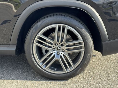 New 2025 Mercedes-Benz GLS 450 4MATIC image 15