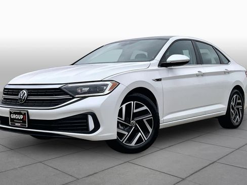 Used 2024 Volkswagen Jetta SEL image 1