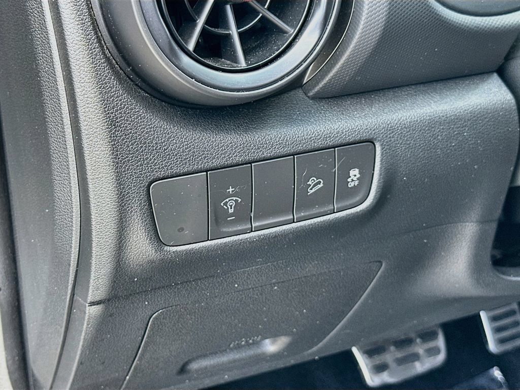 Used 2022 Hyundai Kona N Line FWD image 10