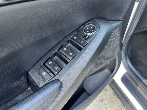 Used 2021 Kia Seltos S AWD/4WD image 13