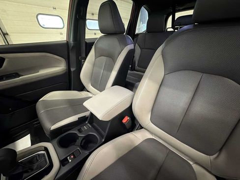Used 2025 Subaru Forester Limited AWD/4WD image 23