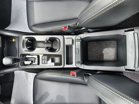 New 2026 Subaru Outback Limited AWD/4WD image 34