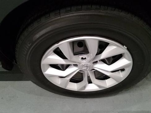 Used 2024 Honda CR-V LX image 33