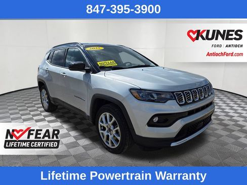 Used 2025 Jeep Compass Limited AWD/4WD image 1