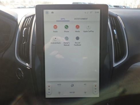 Certified 2022 Ford Edge SE w/ Black Appearance Package image 32