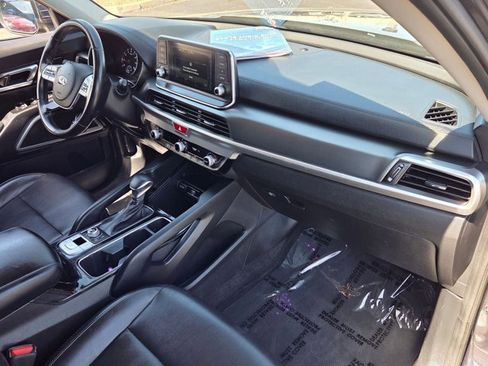 Used 2020 Kia Telluride LX AWD/4WD image 22