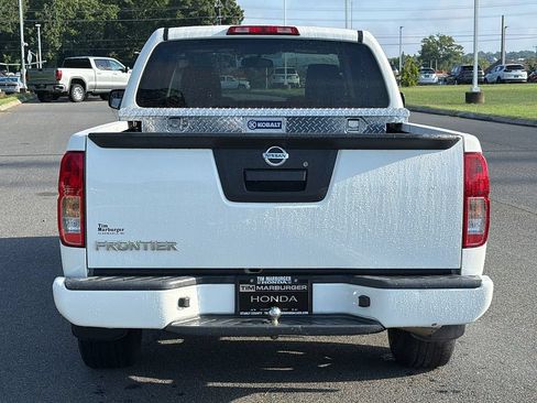 Used 2020 Nissan Frontier S RWD image 4