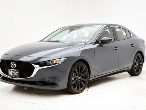 Used 2025 MAZDA MAZDA3 s image 2