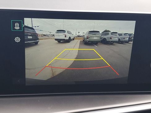 New 2026 Kia Sorento S w/ S Panoramic Sunroof Package image 17