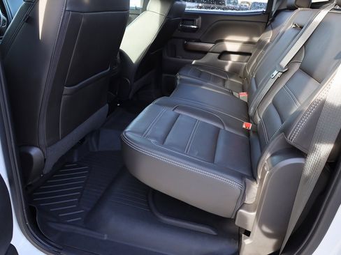 Used 2019 GMC Sierra 3500 Denali w/ Duramax Plus Package image 17