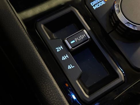 Used 2024 Toyota Tundra Limited image 43