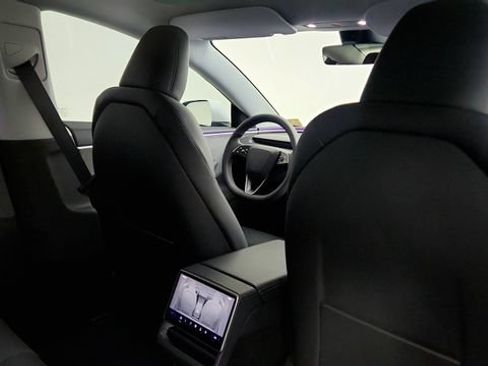 Used 2025 Tesla Model 3 RWD image 38