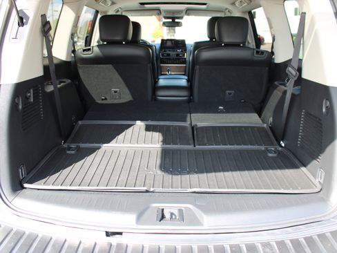 Certified 2023 Nissan Armada SL w/ Captain's Chairs Package AWD/4WD image 5