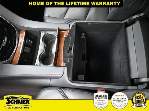 Used 2020 Cadillac Escalade Premium Luxury image 30