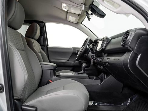 Used 2022 Toyota Tacoma SR RWD image 25