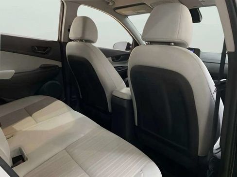 Used 2022 Hyundai Kona SEL FWD image 36