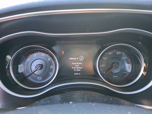 Used 2018 Dodge Charger SXT Plus image 11